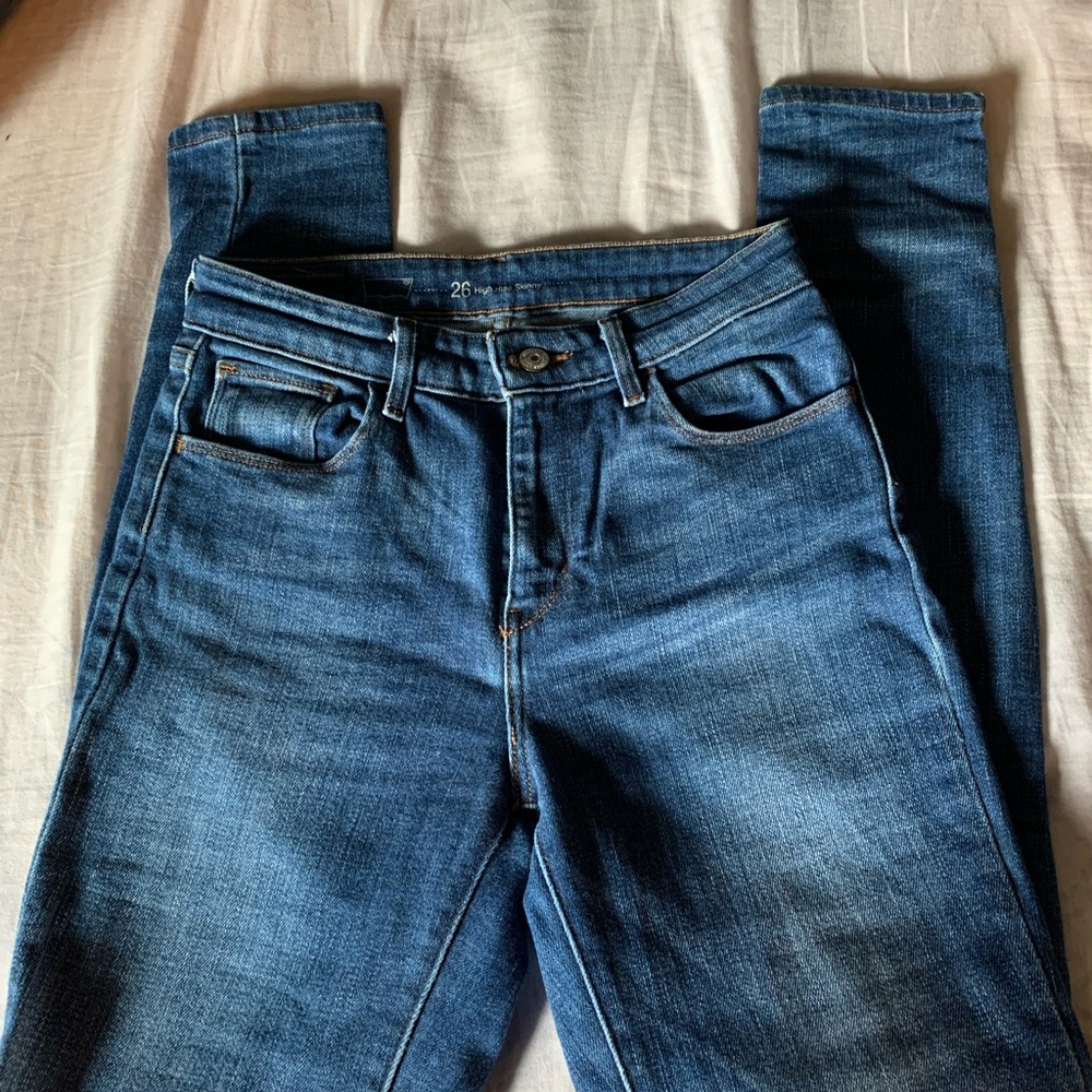 Levi’s High Rise Skinny Jean